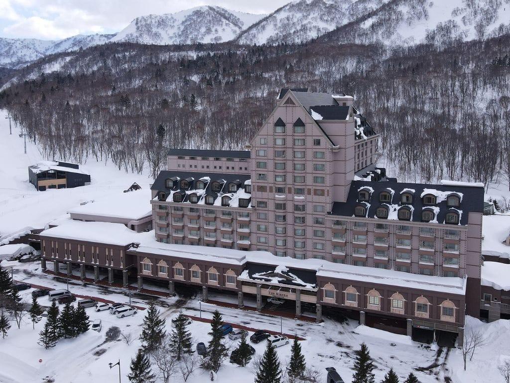 Club Med Hokkaido Resorts Comparison - Club Med Kiroro Grand