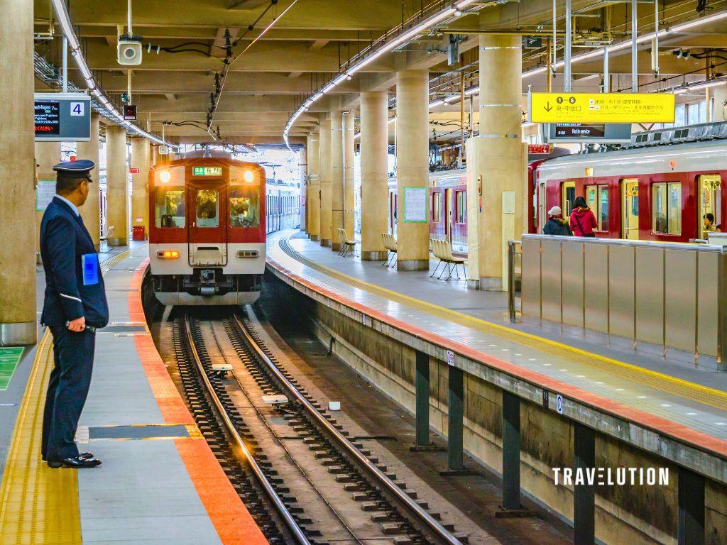 How To Purchase Suica Card - Train Station