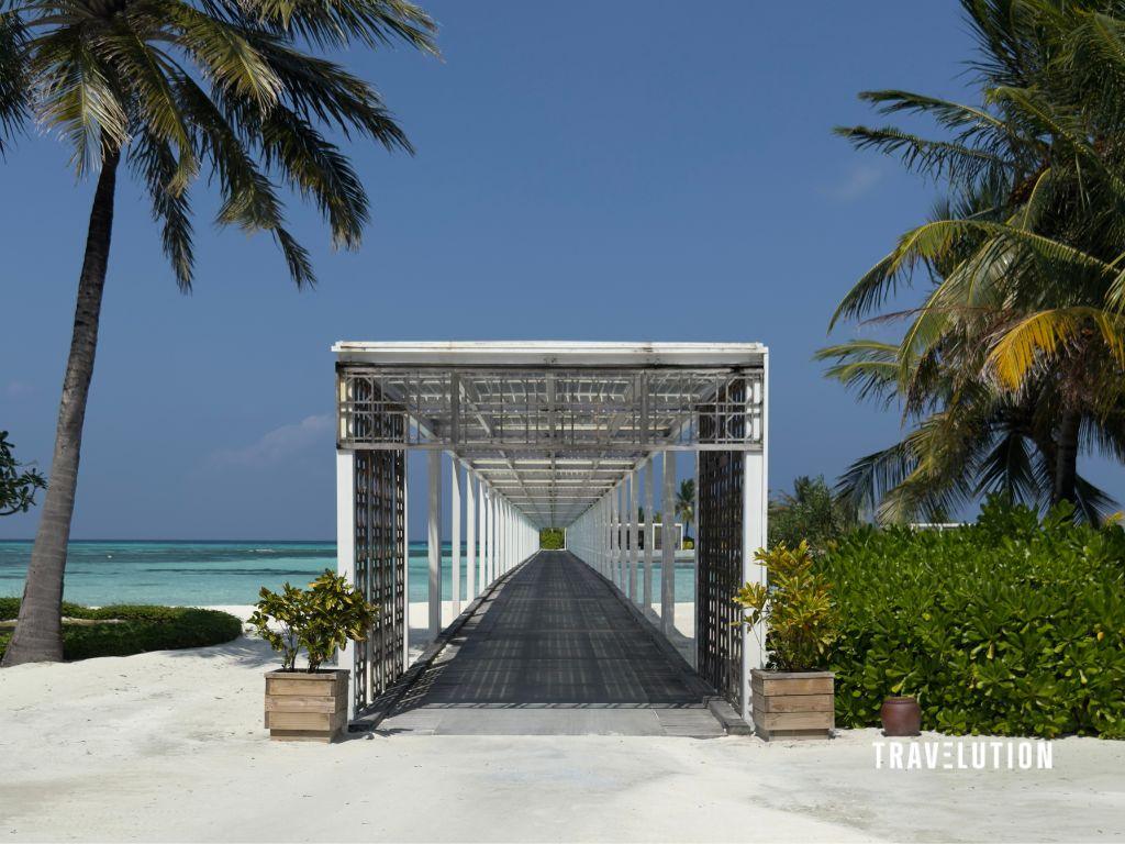 Club Med Finolhu Villas - Arrival