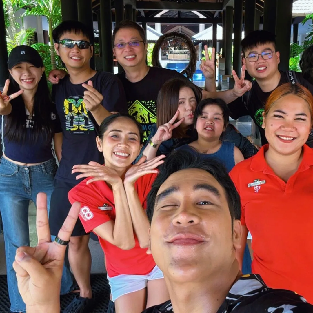 Club Med Phuket - GOs Farewell at the lobby